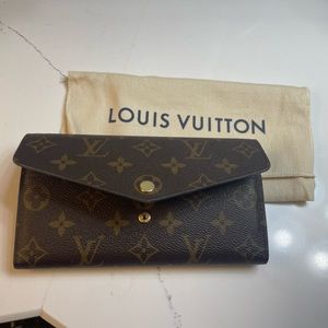 Louis Vuitton monogram Sarah wallet